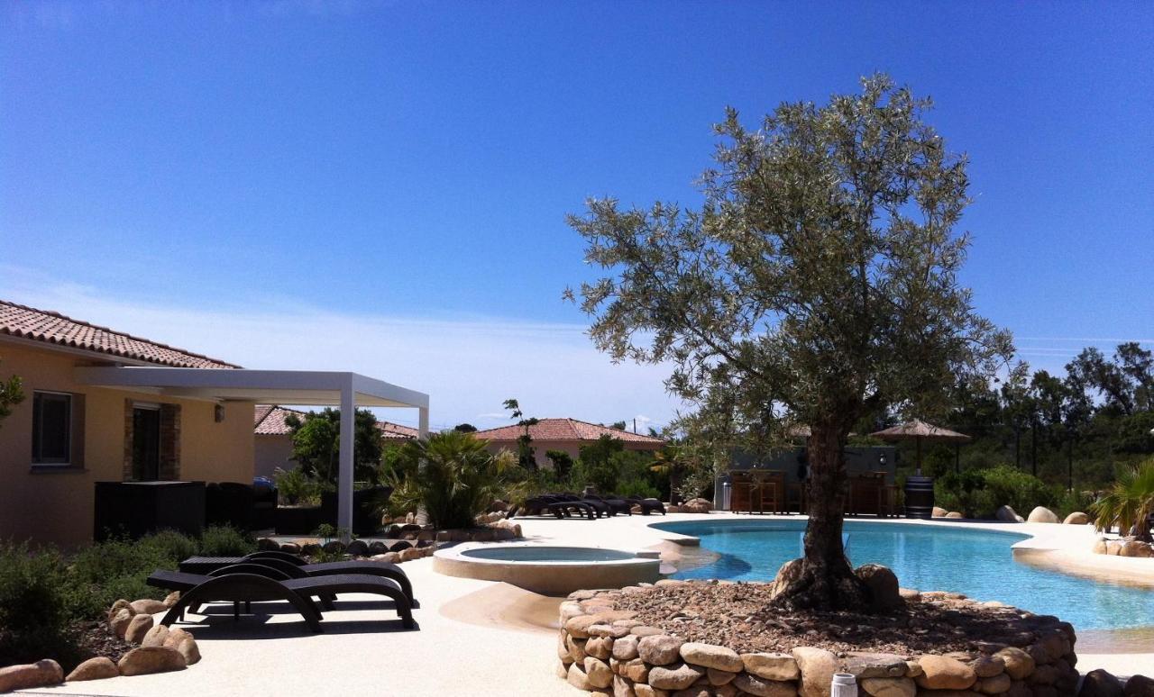 L'Hacienda Piscine Chauffee A 28, Spa, Boulodrome Et Court De Tennis Prives, 2 Villas Independantes Porto-Vecchio  Buitenkant foto